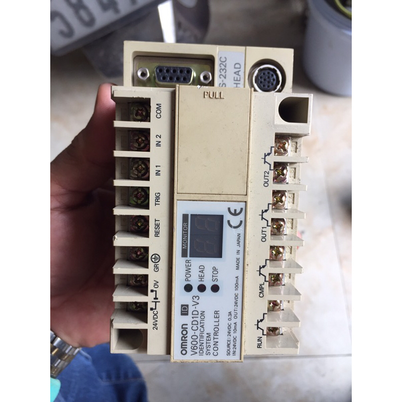 OMRON V600-CD1D-V3 /IDENTIFICATION SYSTEM CONTROLLER /ญี่ปุ่น ใหม่ 90%
