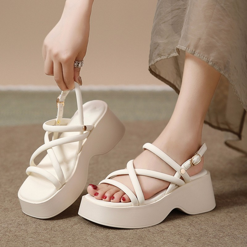 รองเท้าแตะ Flip-Flop ของผู้หญิงมีสายรัดบาง (สินค้าในประเทศจีน, เต็มกล่อง)