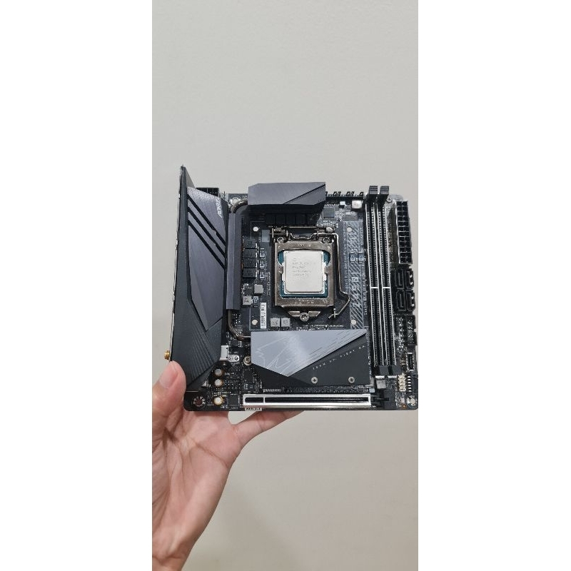 ชิปถาด Intel i7 11700F