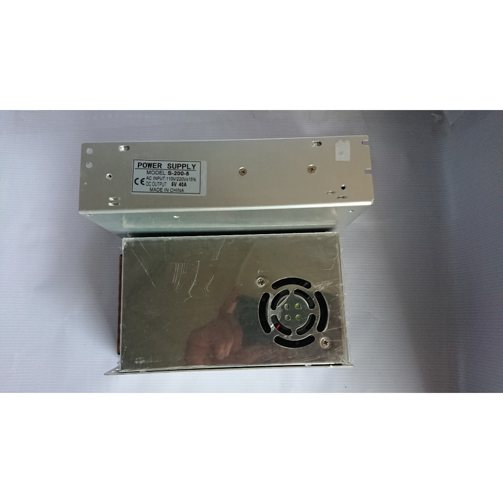 แหล่งจ่ายไฟ 5V 40A พร้อมพัดลม