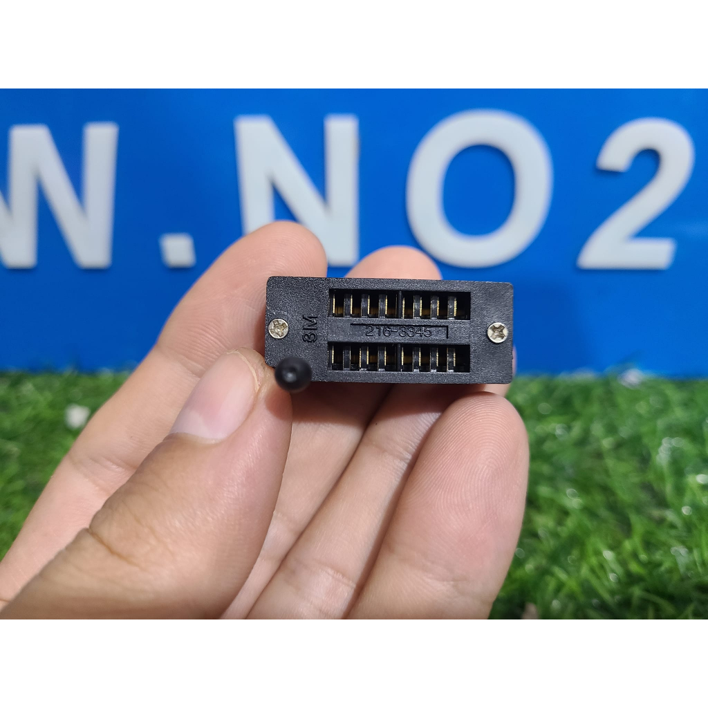 ซ็อกเก็ตตัวโหลดรอม RT809F