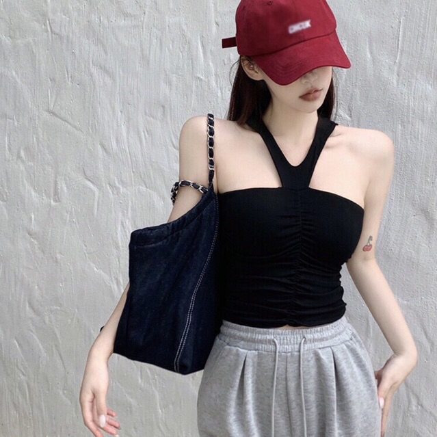เสื้อท่อนบนสายเดี่ยวแบบหรูหราพร้อมแผ่นรองหน้าอกทําจากยางยืดสําหรับใส่ออกไปข้างนอกชายหาด ก101