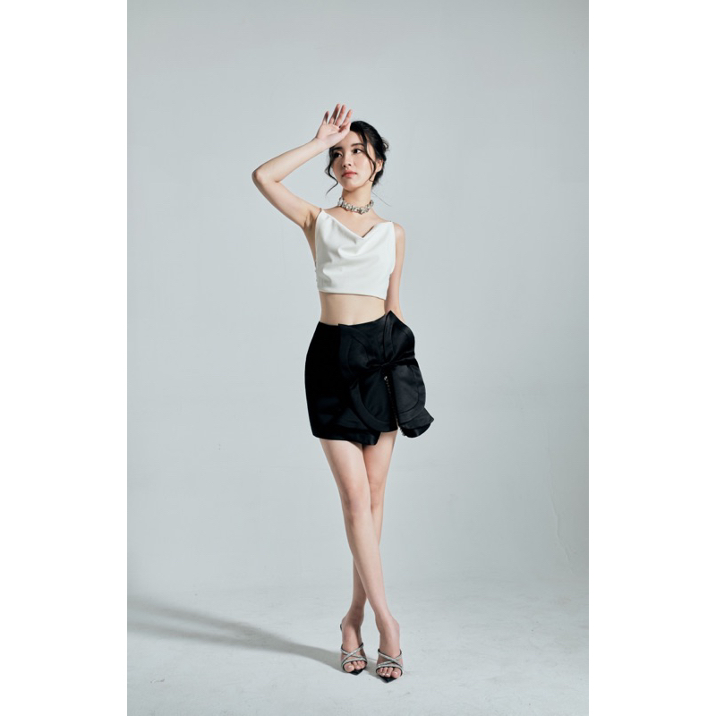 Ema Top (เสื้อยืด)**
