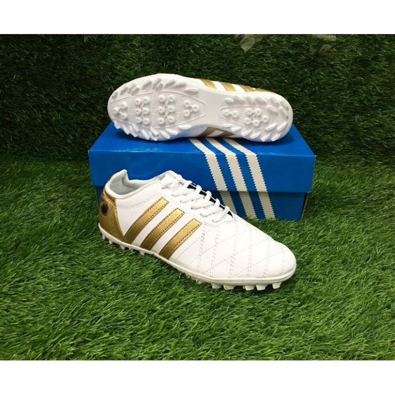 11 PRO Toni Kroos รองเท้าฟุตบอลสนามหญ้าเทียม [ฟรีถุงเท้า]