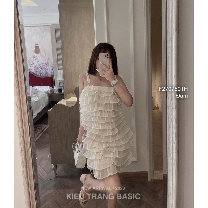 เดรสระบายชั้นๆ 2 สายสวยมาก [thouse]