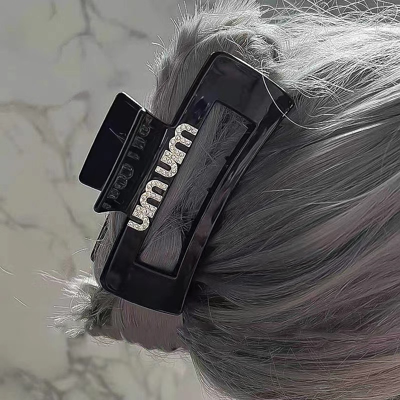 กิ๊บติดผม MiuMiu - Prada