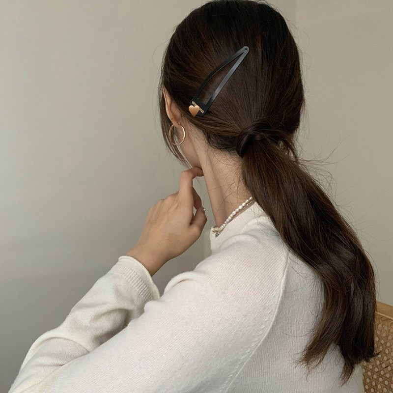 กิ๊บติดผม MiuMiu - Prada Black Metal