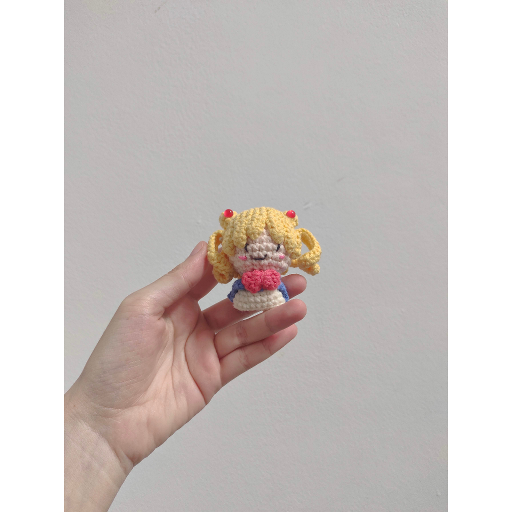 Mini Sailor Moon - Usagi - พวงกุญแจ Amigrumi - Selfie (อ่านคําอธิบายสินค้าให้ละเอียด)