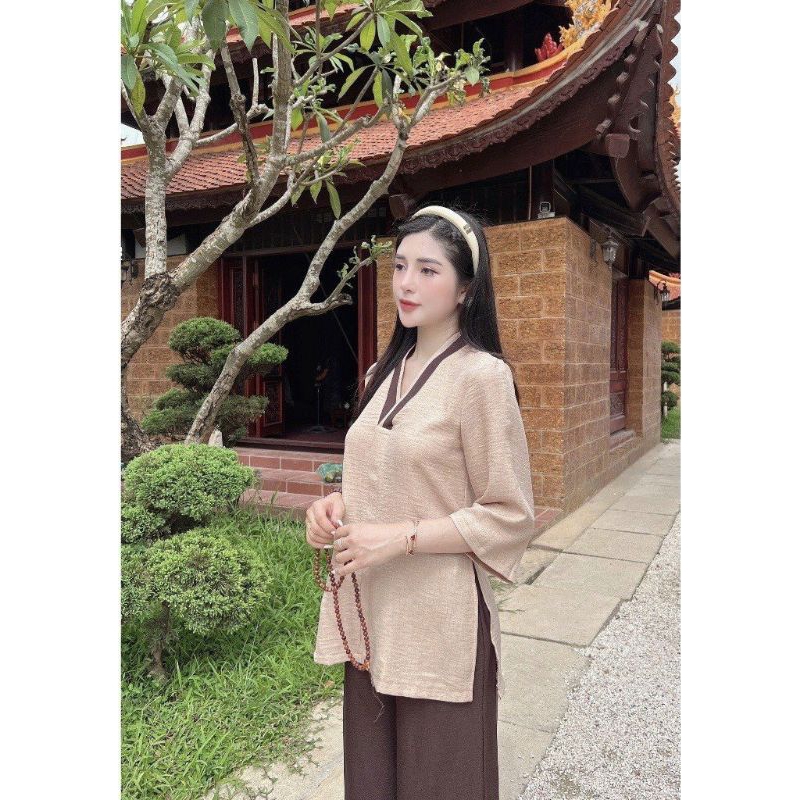 *ชุดคอเต่าแฟชั่นสตรีใส่ไปวัดเนื้อ Dui Van May เสื้อคอวี แขนหลวม กางเกงขากว้าง