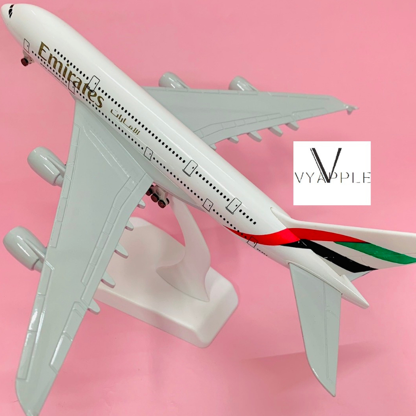 Premium A380 EMIRATES เครื่องบินโลหะ รุ่น 20 ซม. (มีล้อ + ขาตั้งโชว์)