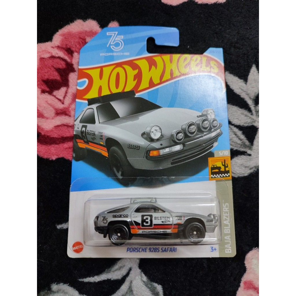 Hot Wheels 1/64 Porsche 928s Safari (ใหม่)