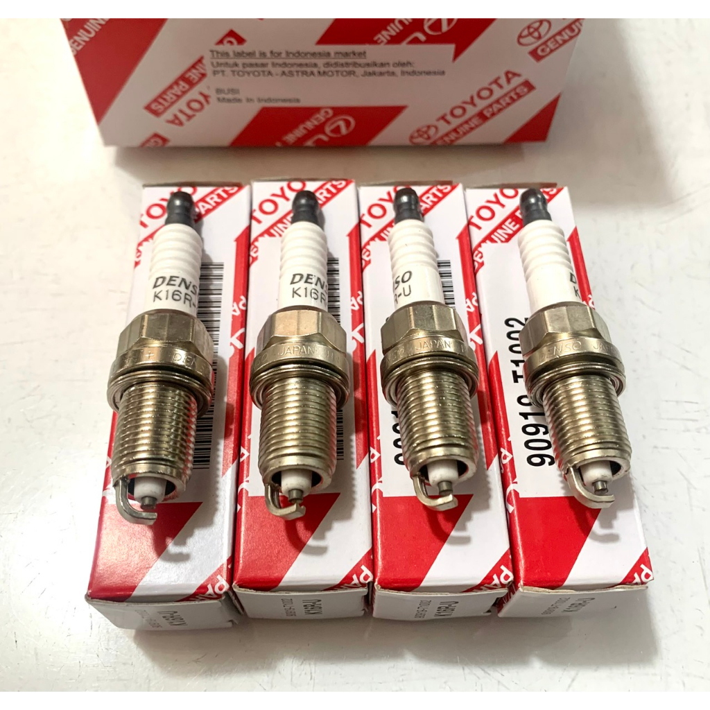 ชุดหัวเทียน 4 ชิ้น สําหรับ MITSUBISHI Jolie, Lancer, Outlander, Trinton, Pajero...สินค้า DENSO ของแท