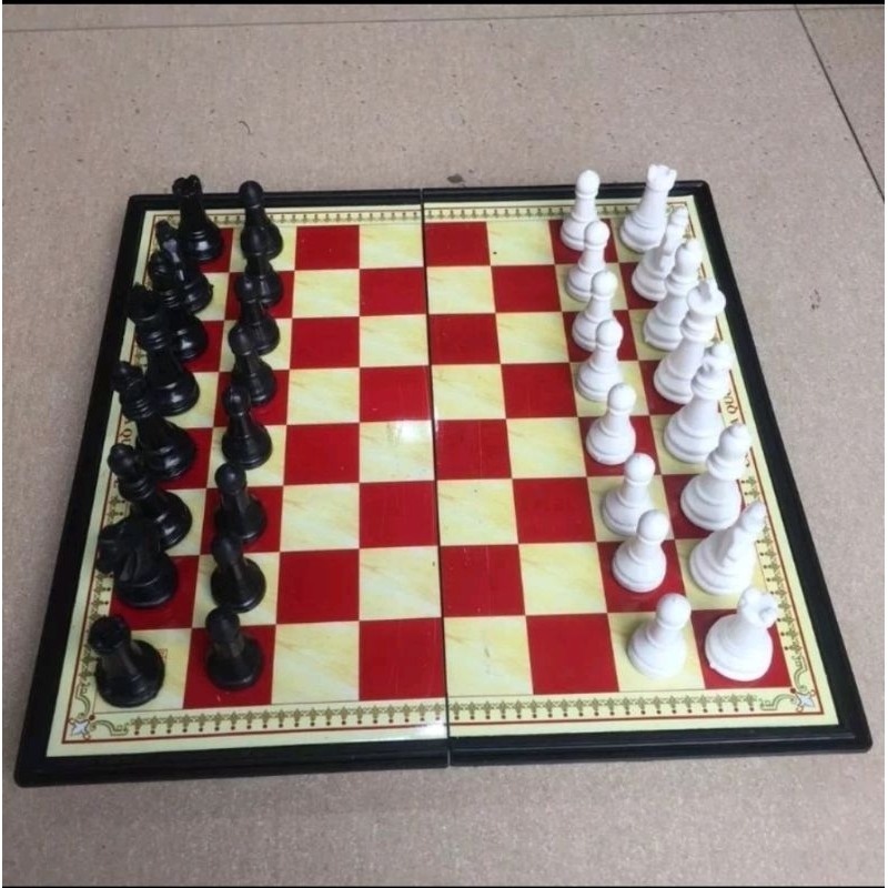 หมากรุกสากลแม่เหล็กขนาด 28,5x28,5 และ 36x36