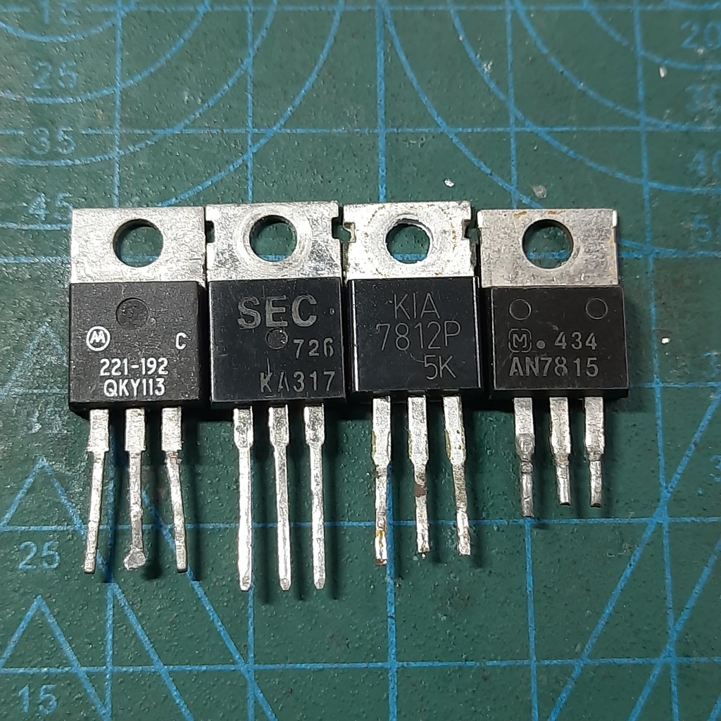 เครื่องปรับแรงดันไฟฟ้า 221-192 NTE967 (7912) 1A -12V; KA317 KA317/LM317 1.5A 37V; 7812 1.5A 12V; AN7