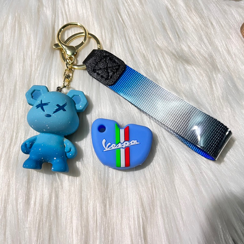เคสกุญแจ Vespa Fly Zip Medley Combo พร้อมพวงกุญแจสุดน่ารัก