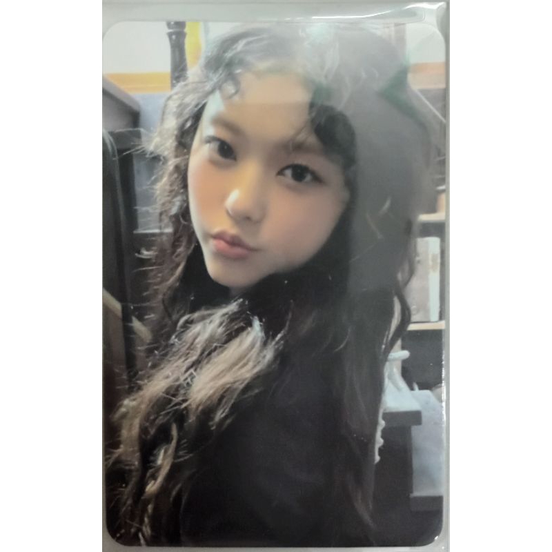 Haerin Card + โปสการ์ด โดย Haerin off(อ่านคําอธิบายให้ละเอียด)