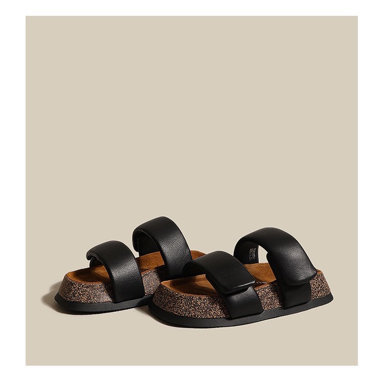 รองเท้าแตะสายไขว้เรียบง่าย 8831