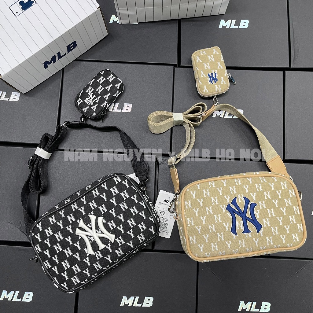 [ Felix Standard 1 แถม 1 ] MLB Monogram New York Yankees Black Cross-Bags - รหัส 3ACRM012N 50BKS | 3