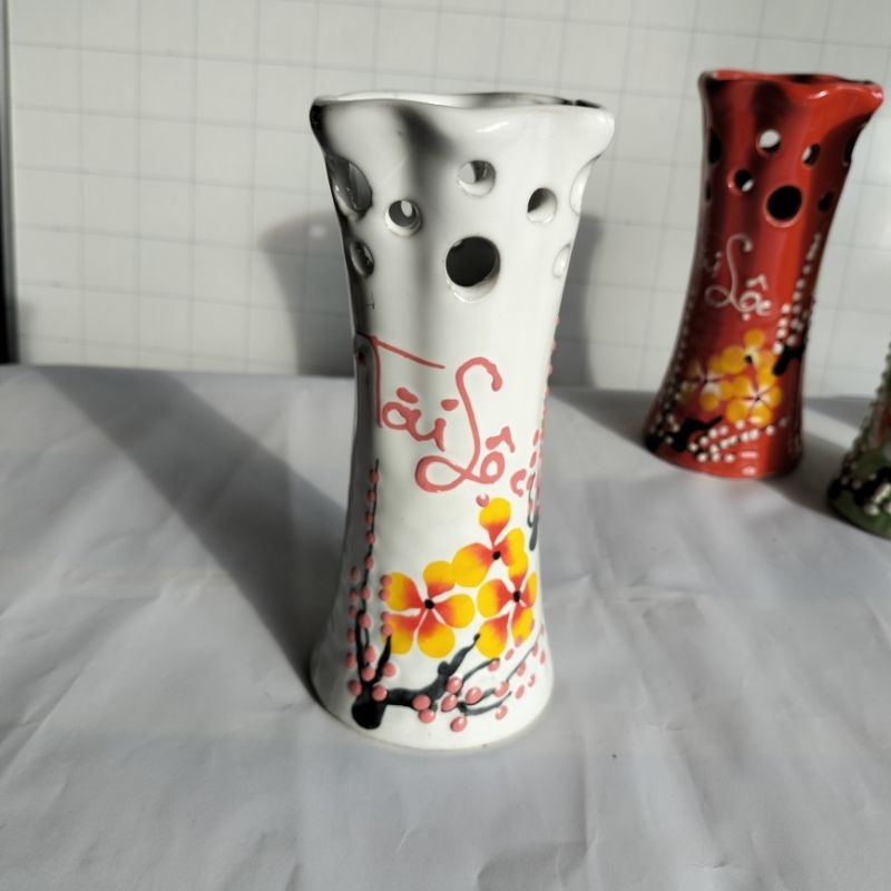 แจกันดอกไม้พอร์ซเลนทาสีพีชแอปริคอทโชคลาภ motifs/การจัดดอกไม้สีสันสดใส - โคมไฟธูป Nga Nguyeen