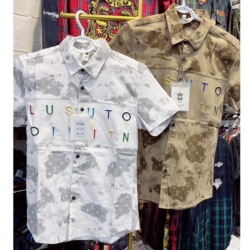 เสื้อเชิ้ตแขนสั้นผู้ชายรุ่นใหม่ผ้าหนาและงานปักหรูหรา เอสเอ็ม TN เย็บปักถักร้อย