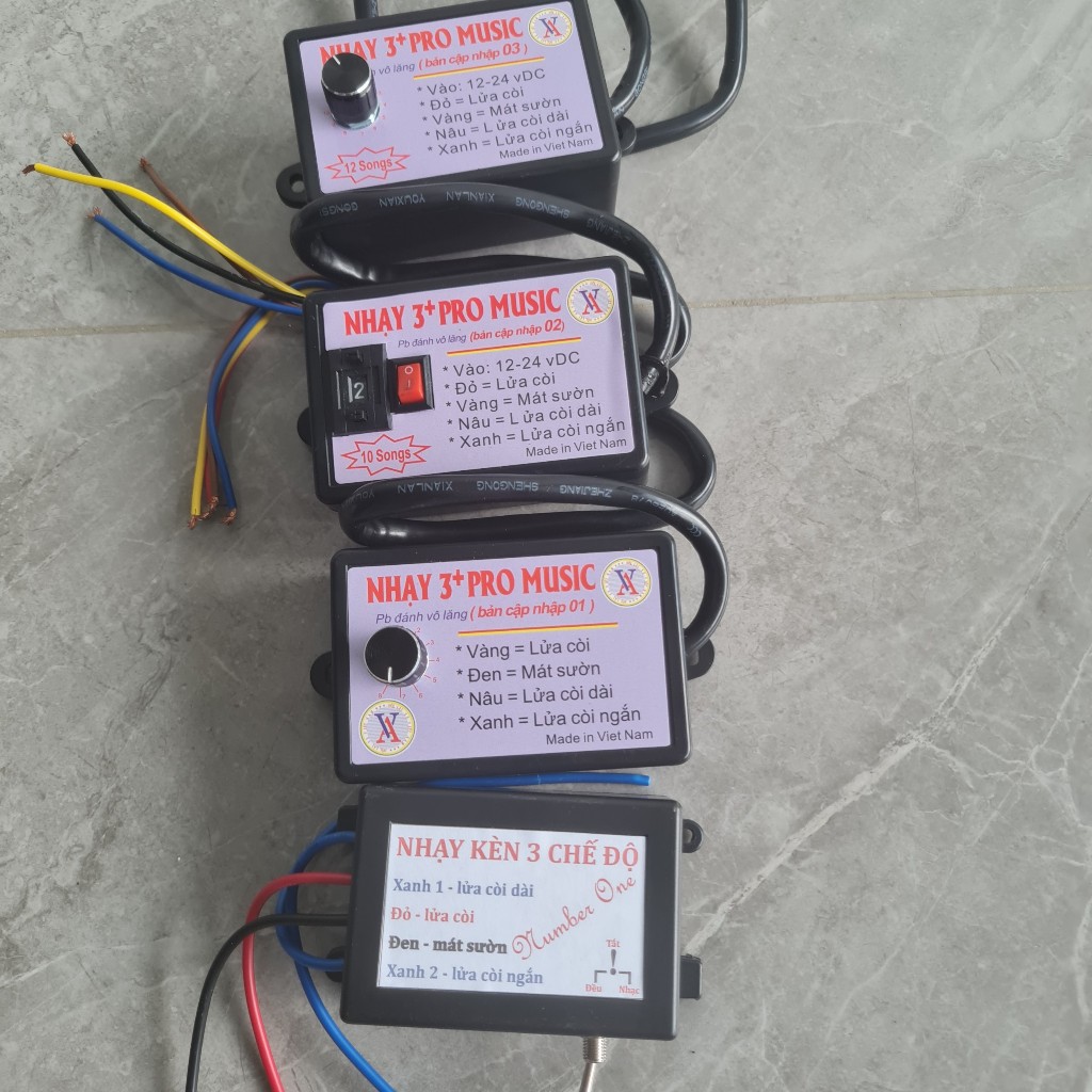 เลียนแบบ 3 PRO+ 12 VOICES _8 VOICES _ 10 VOICES _3 VOICES