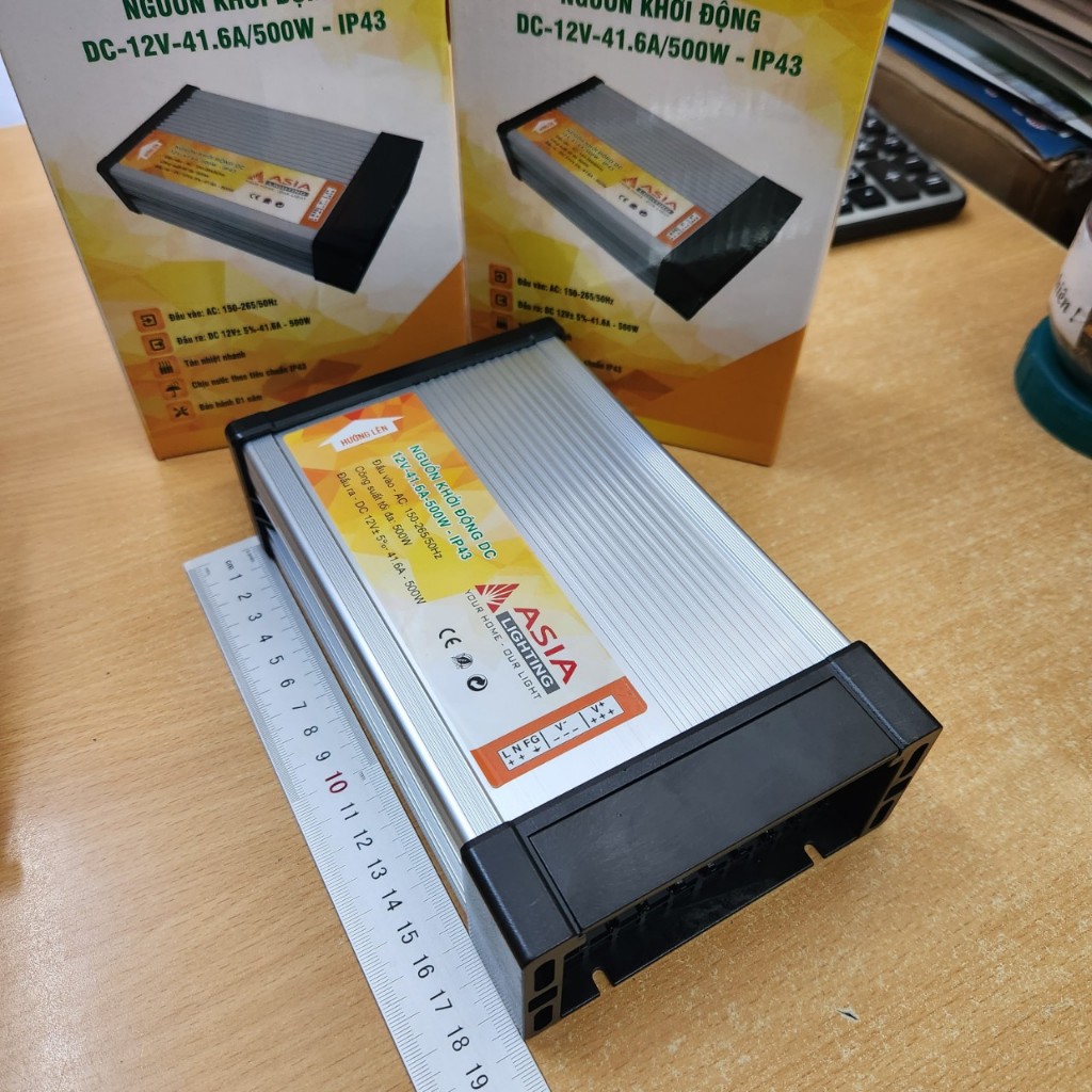 แหล่งพลังงานกลางแจ้ง 12V 200W,300W,400W,500W [เอเชียแท้]