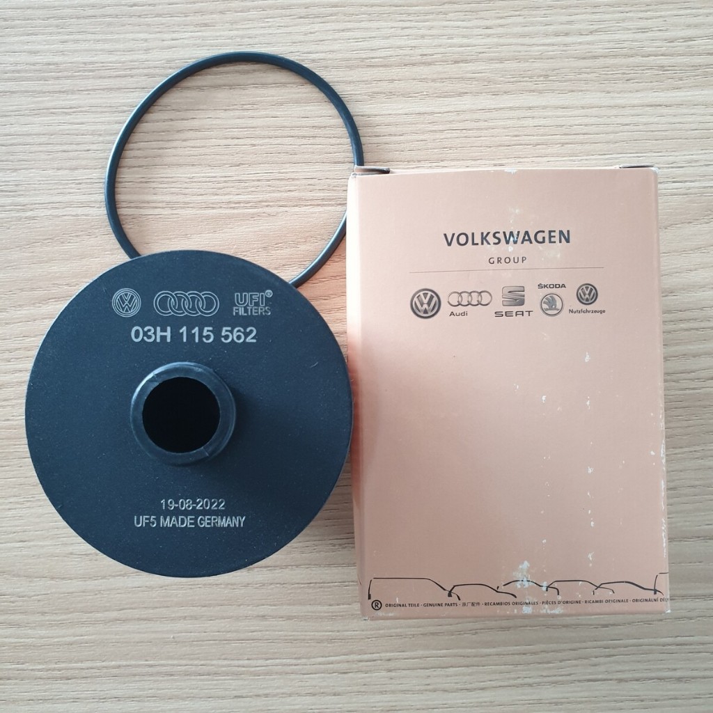 Volkswagen Passat กรองน้ํามันเครื่อง Porsche Cayenne - 03H 115 562, 03H115562, 958 107 222 10, 95810