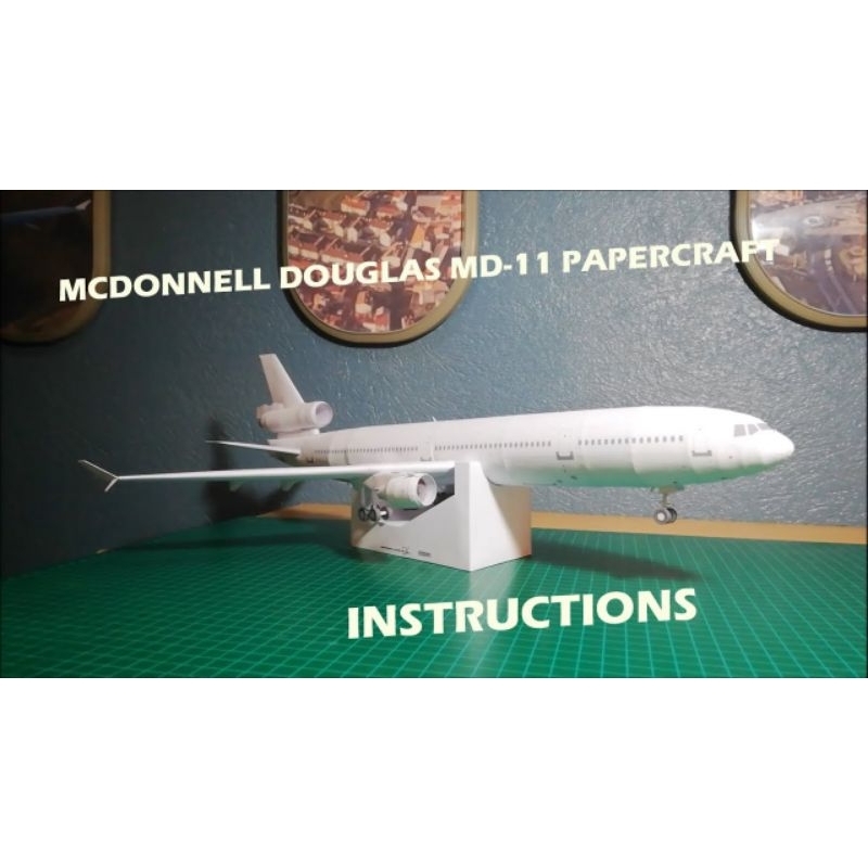 โมเดลกระดาษของเครื่องบิน McDonnell Douglas MD-11 สเกล 1:120 ตัวตัดเอง