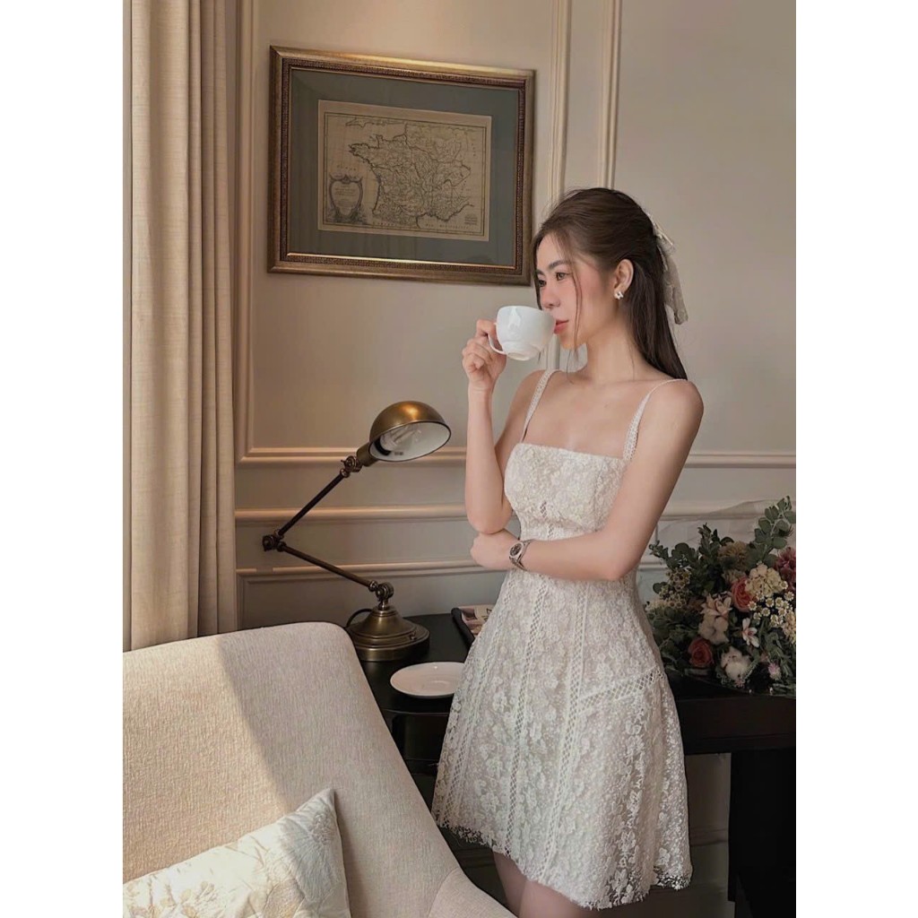 Cara Dress พร้อมสายลูกไม้คุณภาพสูง 2 เส้น