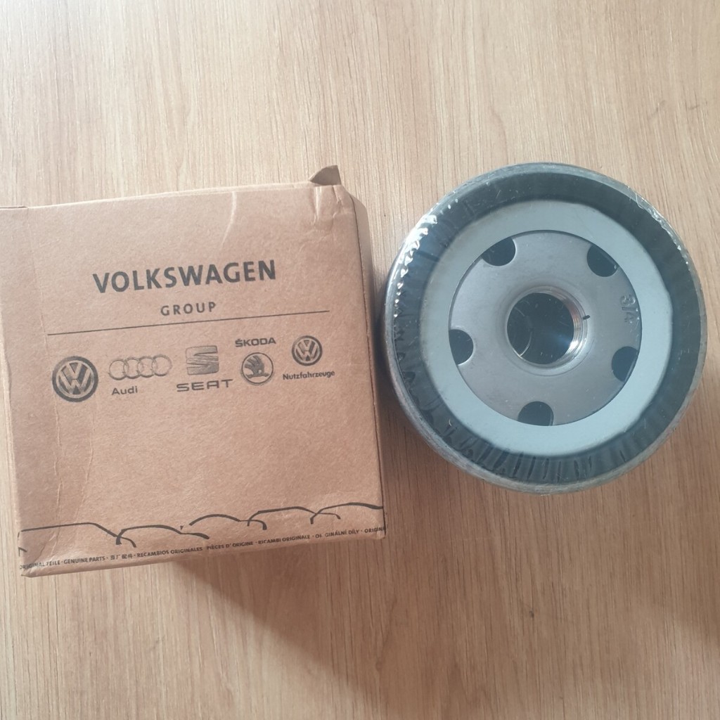 กรองน้ํามันเครื่อง A1, A3, Q3 - 04E 115 561 H, 04E115561ชม.