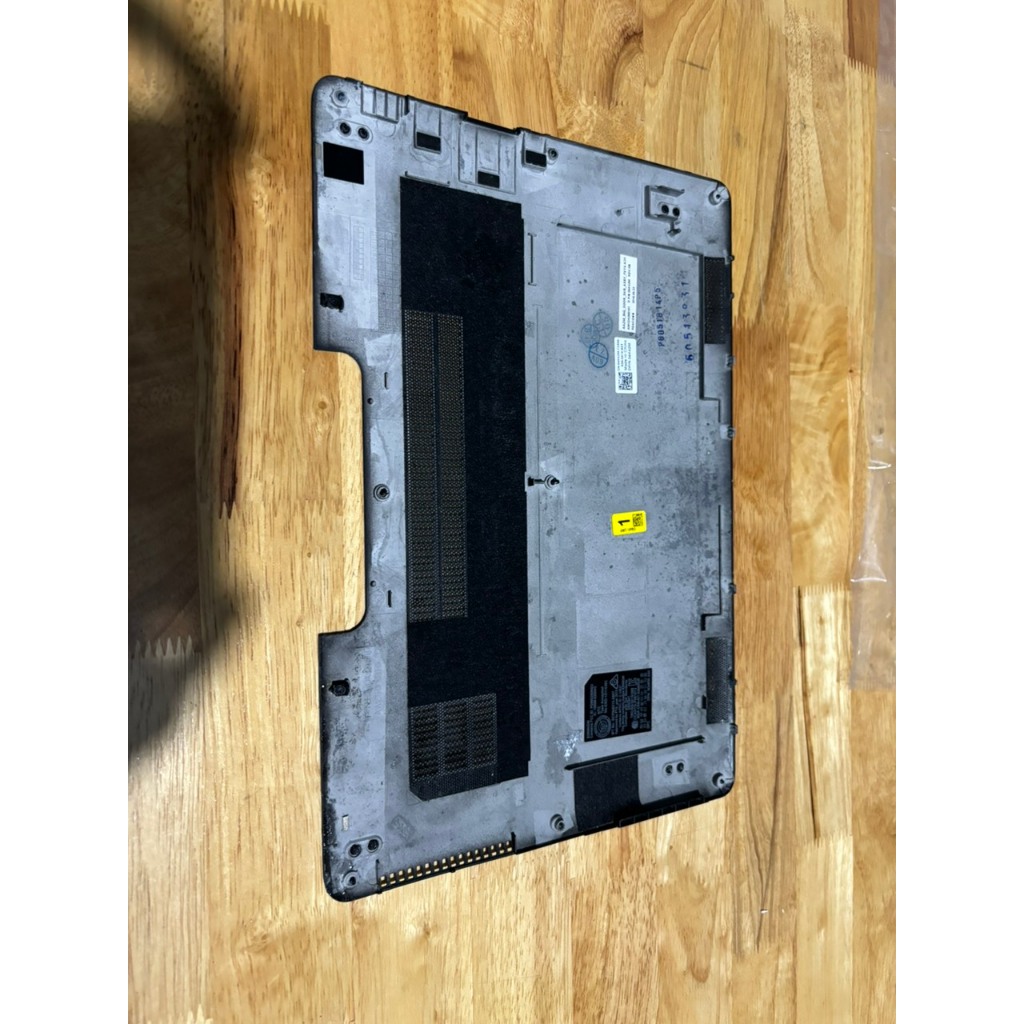 SIDE D DELL LATITUDE E7270