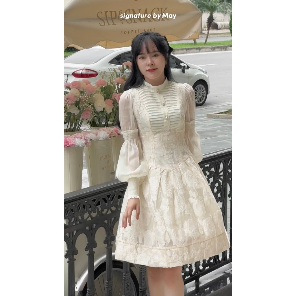 MAY.SINCE2011 เดรสสั้นขาบาน ดีไซน์คอปกแขนยาว Damask ลายนูนหรูหรามาก TBB01-18810