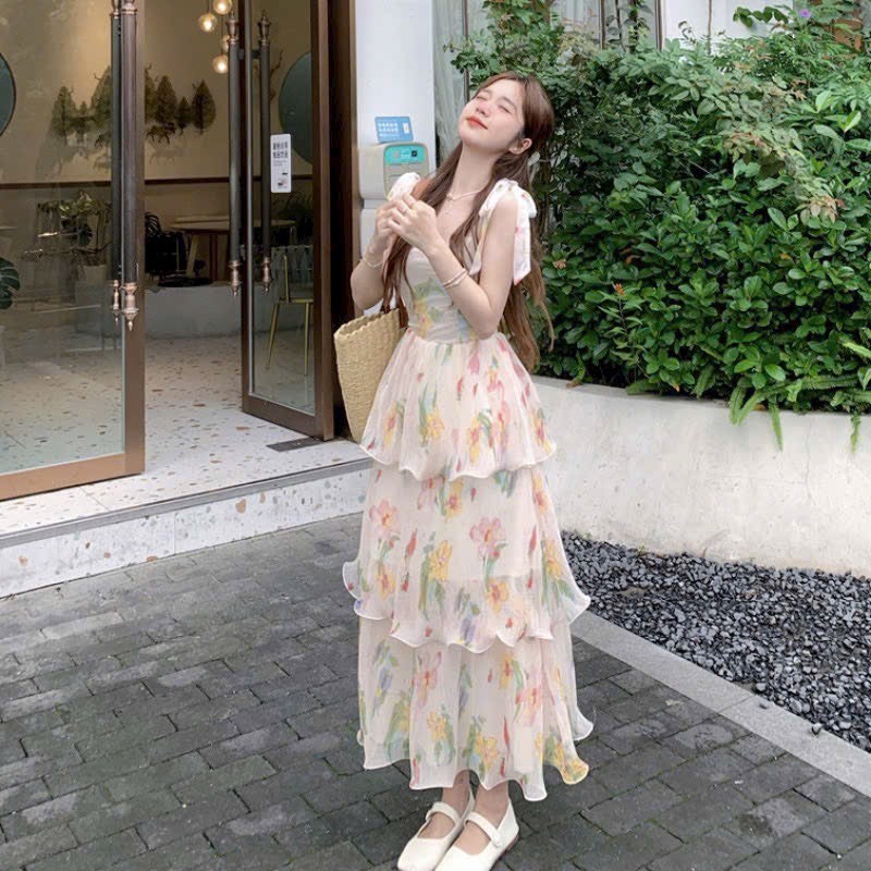 ชุดเดรสแฟชั่นผู้หญิงใส่ออกไปข้างนอกผ้าชีฟองลายดอกไม้มีสายสะพาย2เส้นและอกเสริมฟองน้ํา แมกซี่ กระโปรงบาน การควบคุมคุณภาพ