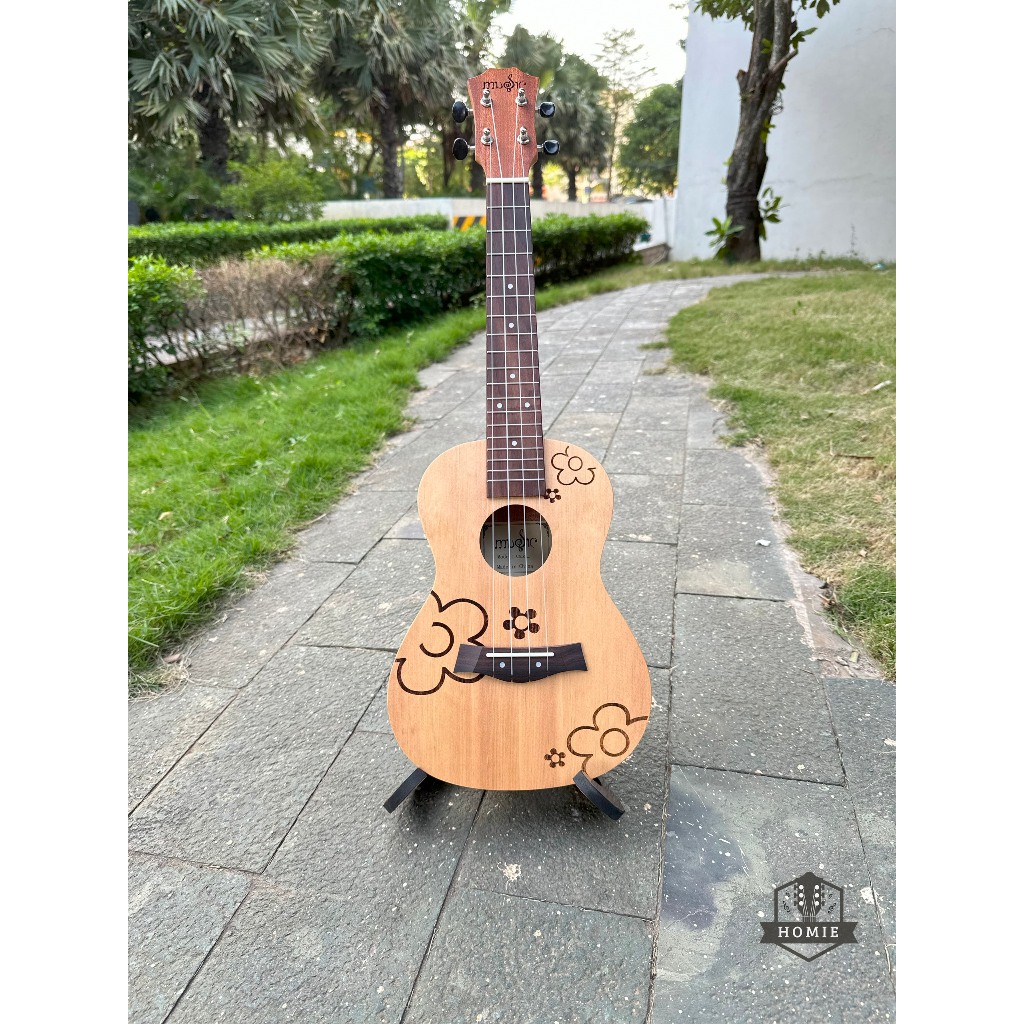 UKULELE CONCERT 23 MUSIC FLOWER MV
