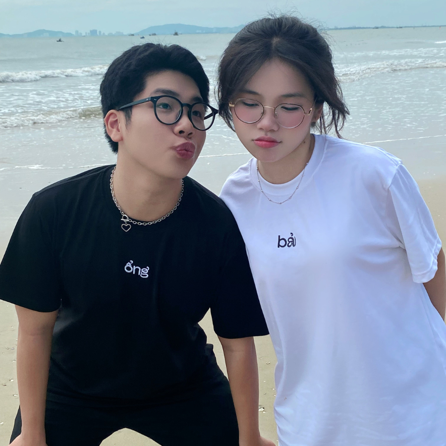 เสื้อยืด GUEST UNISEX เสื้อยืด GUEST COUPLE