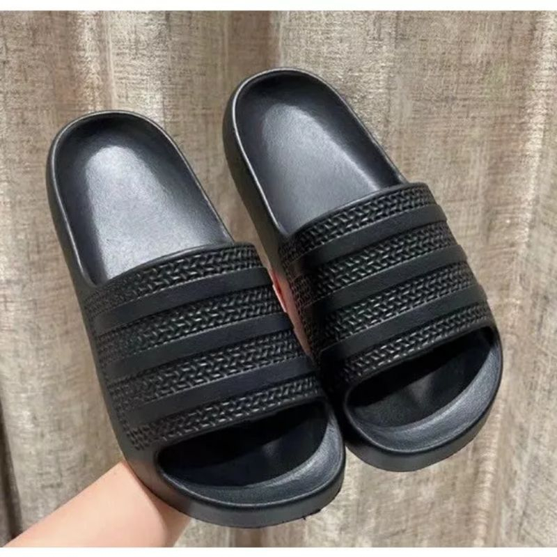 Ayoon Cross-Strap Sandals สําหรับผู้ชายและผู้หญิงสไตล์สปอร์ต