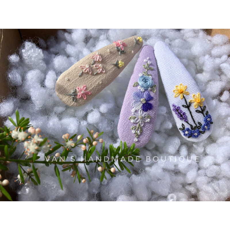 กิ๊บติดผมหยดน้ําปักมือ Vankhuong boutique