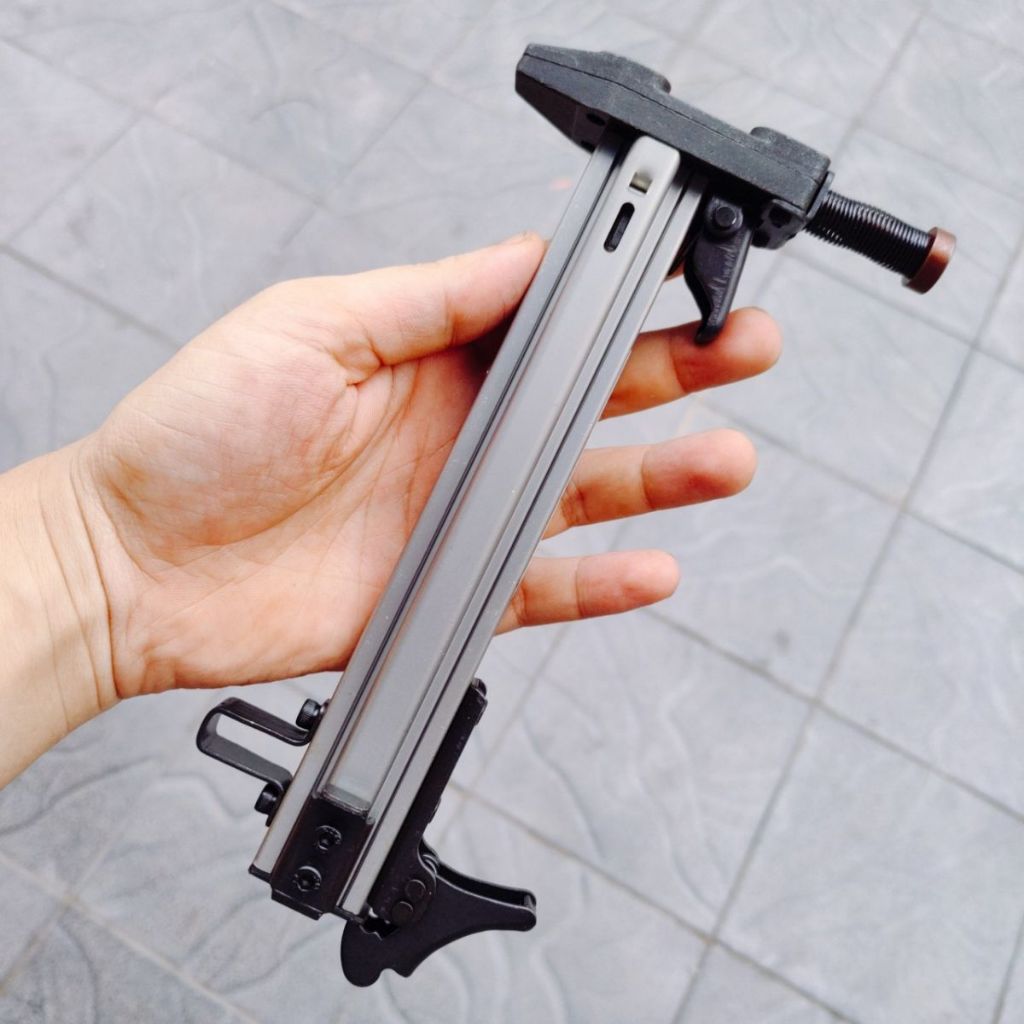 เครื่องมือตอกตะปูอัตโนมัติ ST18B - เครื่องตอกตะปูคอนกรีตอัตโนมัติ ST15-ST18