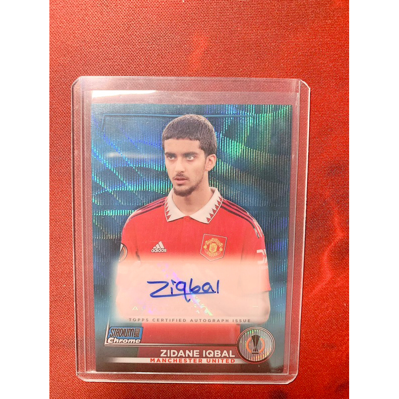 แมนเชสเตอร์ ยูไนเต็ด การ์ดฟุตบอลพร้อมลายเซ็น Zidane Iqbal /75 Topps Stadium Chrome 2022/23