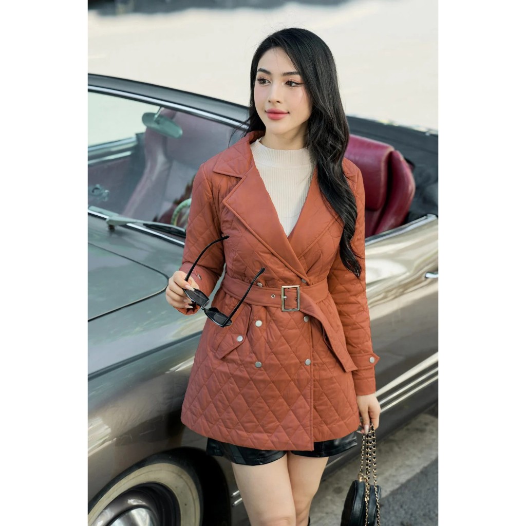 เสื้อปักเป้าคาร์ดิน่าพร้อมดีไซน์คอปกเสื้อกั๊กยาวปานกลางและเข็มขัดถอดได้ด้วยเพดานนาโนคอตตอนคุณภาพสูง 