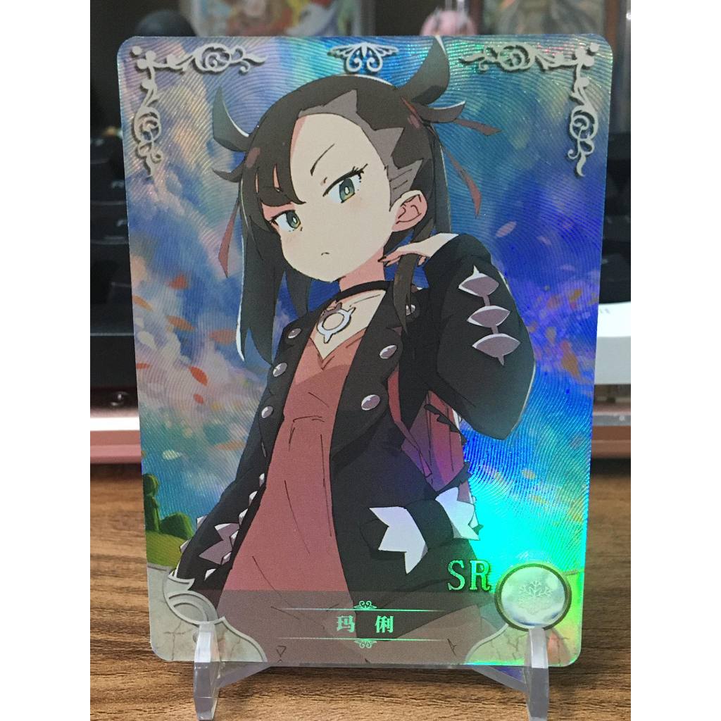 (Rain15) การ์ดตัวอักษร Marnie มุมโค้งมน – Pokemon NS-11 – SR