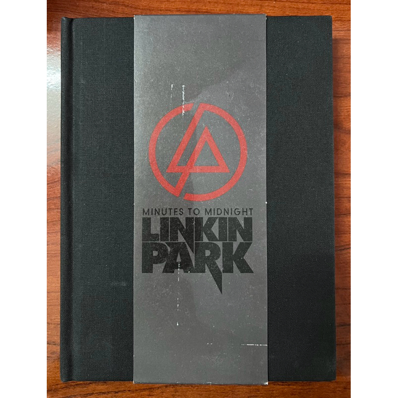 ชุดหนังสือ - CD +DVD - ใช ้ - LINKIN PARK - อัลบั ้ ม " Mints TO MIDNIGHT ที ่ สวยงามเป ็ นพิเศษ