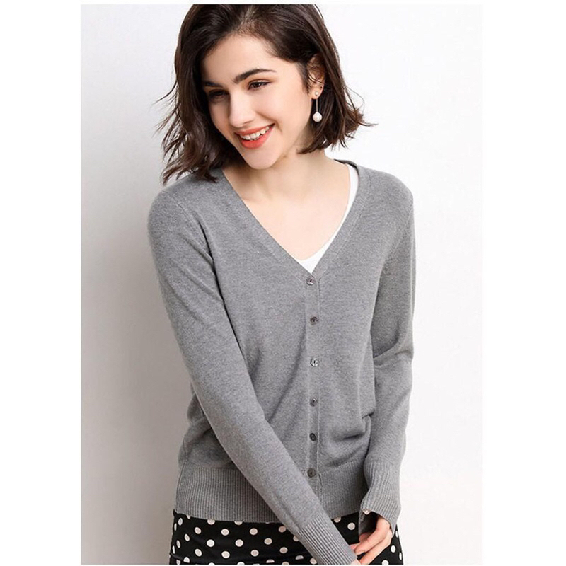 เสื้อคาร์ดิแกนผ้าวูล U.nin