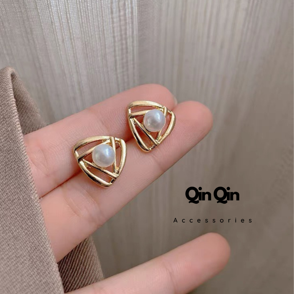 ต่างหูมุกหรู Qin Qin Qin - BT003