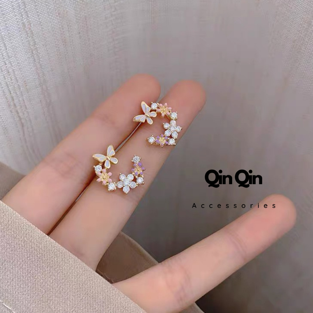 Qin Qin Qin ต่างหูดอกไม้หินหรูหรา - BT0010