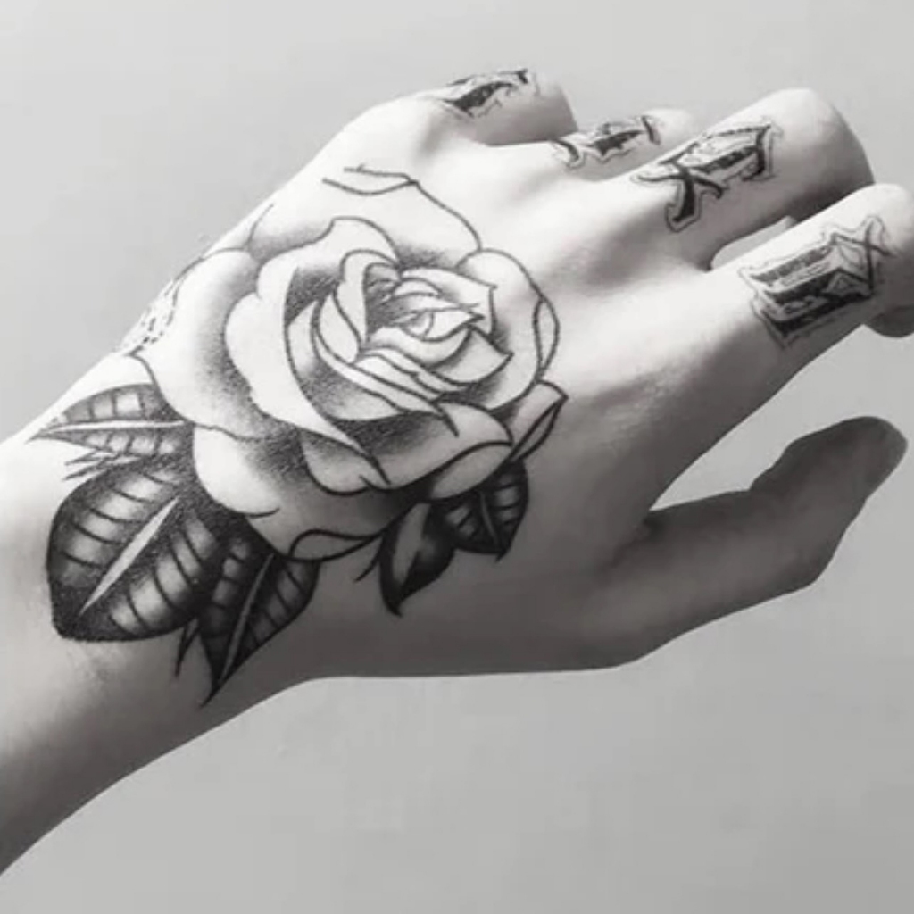 Funtattoo Rose 15 วันรอยสักชั่วคราวกันน้ํา Anti-Rubling Rose FL001