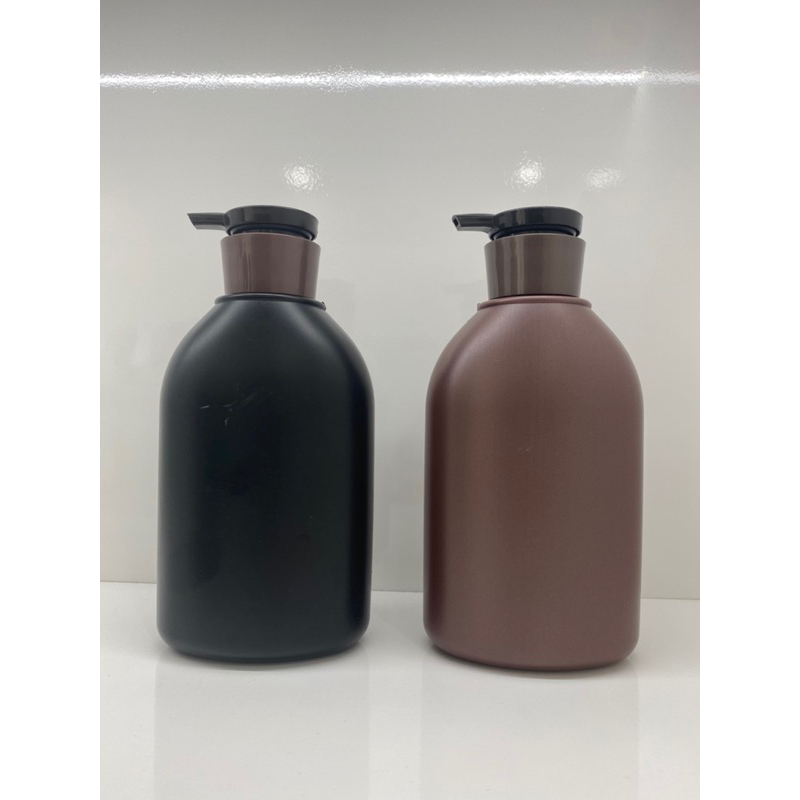 ขวดแชมพู HDPE สีดํา 500ml, 750ml