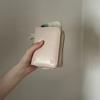 Haruki kiib Zipper Wallet - Haruki กระเป๋าสตางค์ซิปขนาดใหญ่ 2 ช่อง ( Ouithebrand )