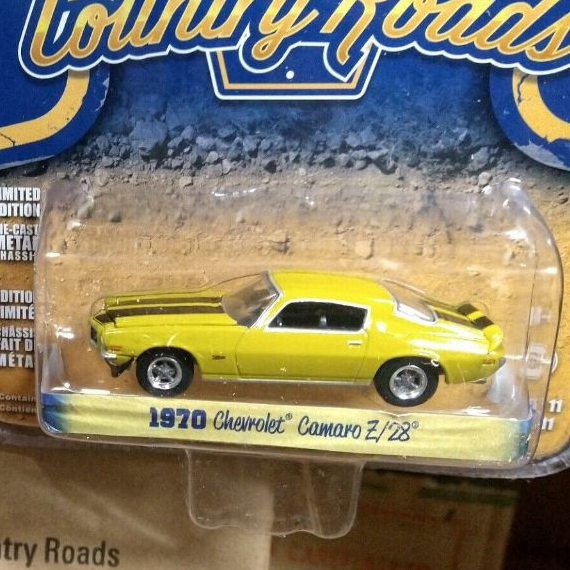 Greenlight Country Roads 11 1970 CHEVROLET CAMARO Z28 1:64 Die-Cast