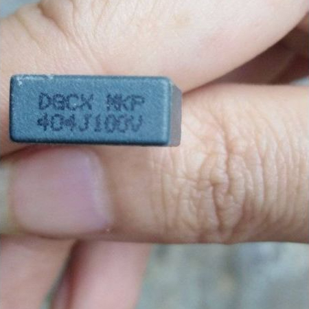 คาปาซิเตอร์สี่เหลี่ยม MKP 404J100V, 504J100V ขนาด 11x11x5mm